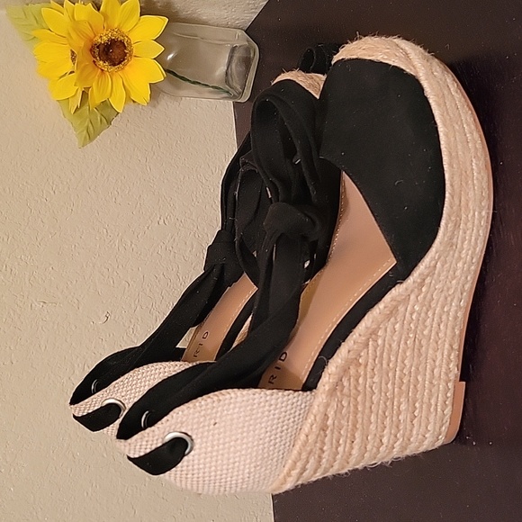 Torrid black ankle wrap espadrilles size 7WW - Picture 3 of 8